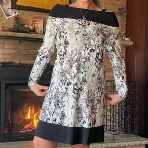 Versatile long sleeve print dress